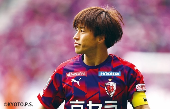 松田 天馬 選手 #4(MF)